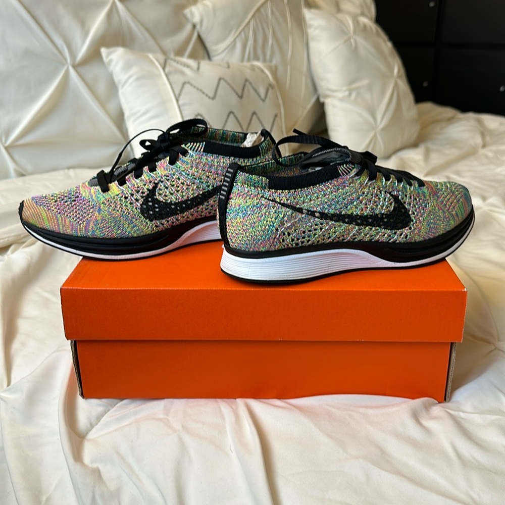 Nike Flyknit Racer